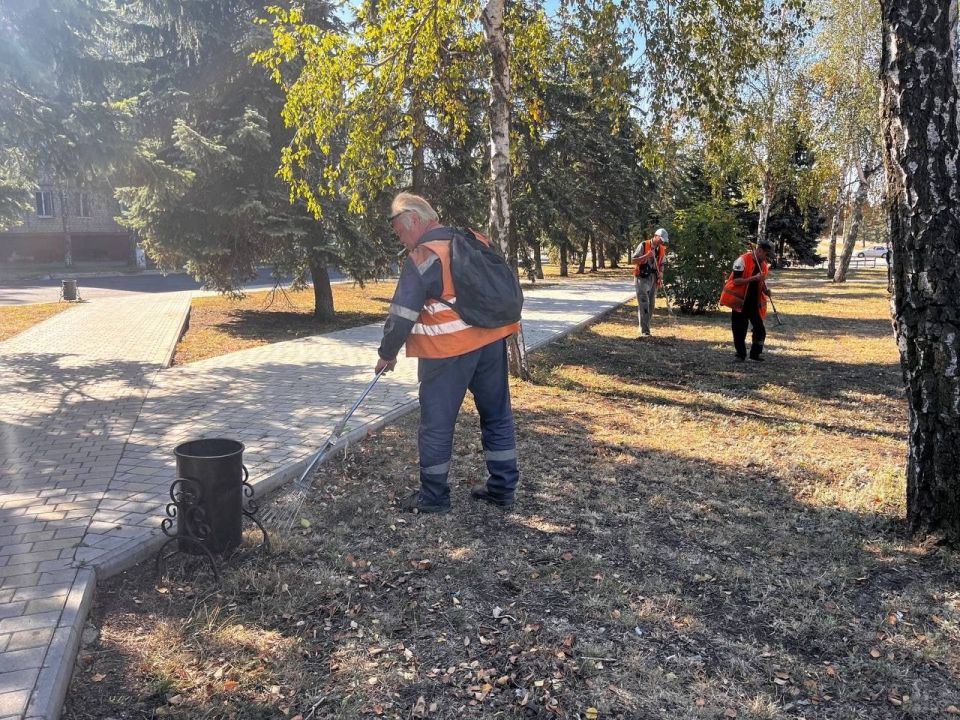 МУП «Простор» ежедневно выполняет все необходимые работы по содержанию городских улиц МУП «Простор» ежедневно выполняет все необходимые работы по содержанию городских улиц