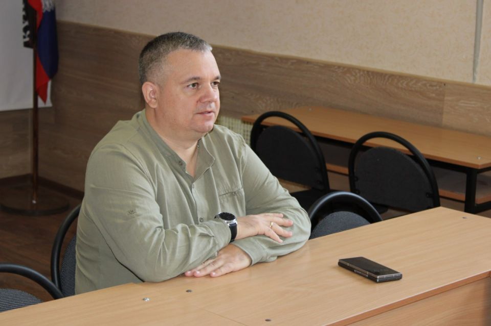 Иван Приходько: Состоялась встреча руководства администрации городского округа Горловка с трудовым коллективом Иван Приходько: Состоялась встреча руководства администрации городского округа Горловка с трудовым коллективом