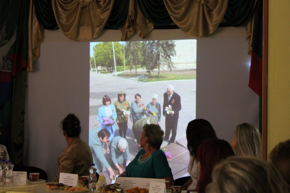 Деловой завтрак в Горловке: развитие общественных инициатив и перспективы города Деловой завтрак в Горловке: развитие общественных инициатив и перспективы города