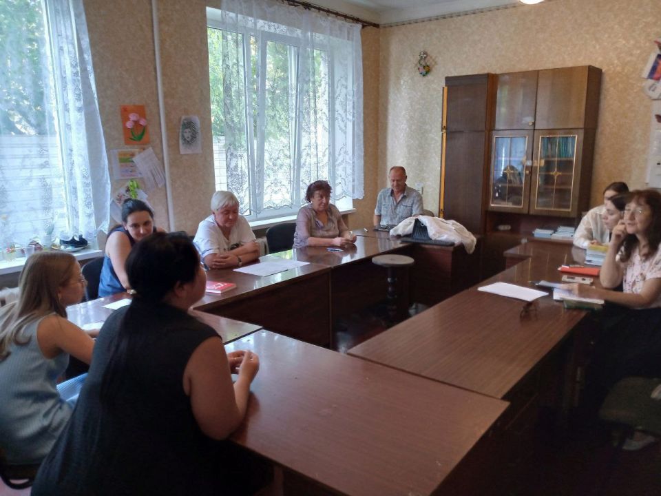 «Единый час гражданственности» в первичных организациях МО ОД «ДР» Центрально-Городского района Горловки «Единый час гражданственности» в первичных организациях МО ОД «ДР» Центрально-Городского района Горловки