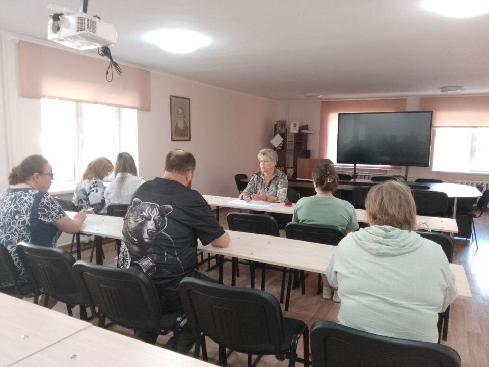 4 сентября состоялась встреча с представителями профессорско-преподавательского коллектива ДГПУ им. В. Шаталова, проживающими в Никитовском и Центрально-Городском районах г. Горловки с экспертом Штаба по улучшению... 4 сентября состоялась встреча с представителями профессорско-преподавательского коллектива ДГПУ им. В. Шаталова, проживающими в Никитовском и Центрально-Городском районах г. Горловки с экспертом Штаба по улучшению...