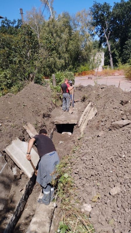 Роман Конев: ФИЛИАЛ «ГОРЛОВКАТЕПЛОСЕТЬ» ГУП ДНР «ДОНБАССТЕПЛОЭНЕРГО» Роман Конев: ФИЛИАЛ «ГОРЛОВКАТЕПЛОСЕТЬ» ГУП ДНР «ДОНБАССТЕПЛОЭНЕРГО»