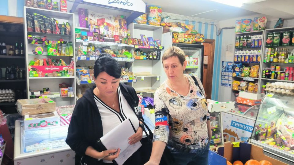Активисты Народного контроля проверили ряд магазинов в Центрально-Городском районе Горловки Активисты Народного контроля проверили ряд магазинов в Центрально-Городском районе Горловки