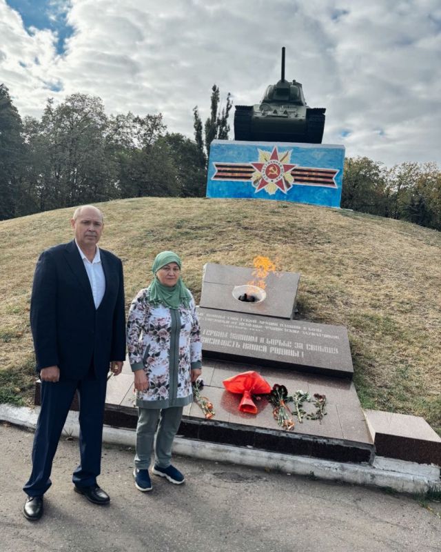 Горловка помнит своих героев: Женсовет принял участие в памятном мероприятии