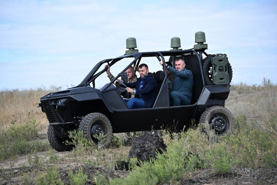 Денис Пушилин: Первый многоцелевой автовездеход «Штурм» произведен в ДНР и прошел полевые испытания Денис Пушилин: Первый многоцелевой автовездеход «Штурм» произведен в ДНР и прошел полевые испытания