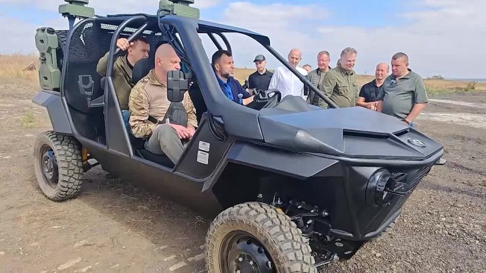 Денис Пушилин: Первый многоцелевой автовездеход «Штурм» произведен в ДНР и прошел полевые испытания