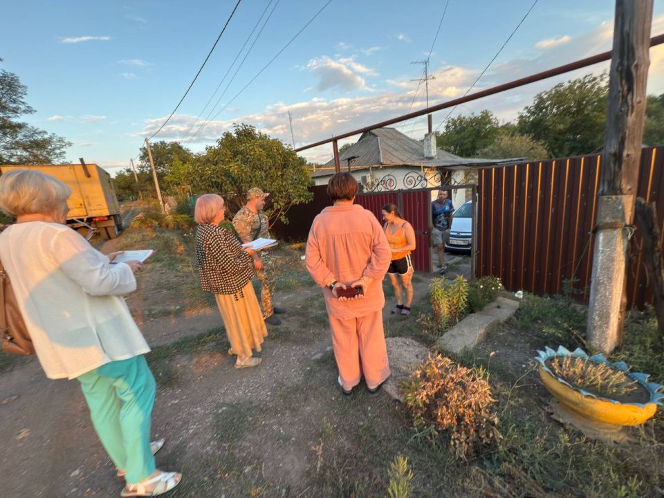  :                , , 8 ,     -  ...