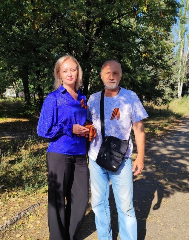 Иван Приходько: В Калининском внутригородском районе города Горловка прошла акция «Георгиевская ленточка» Иван Приходько: В Калининском внутригородском районе города Горловка прошла акция «Георгиевская ленточка»