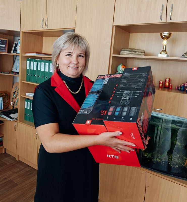 Гуманитарная помощь от «Русского мира» и Союза женщин ДНР – поддержка учреждениям образования и культуры прифронтовой Горловки! Гуманитарная помощь от «Русского мира» и Союза женщин ДНР – поддержка учреждениям образования и культуры прифронтовой Горловки!