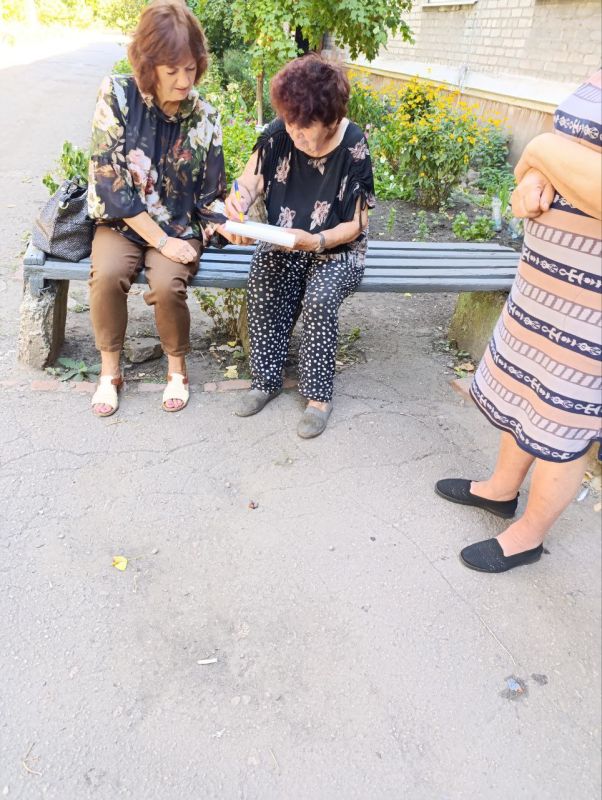 Роман Конев: В рамках партийного проекта Единой России «Управдом» в Горловке избираются старшие по домам Роман Конев: В рамках партийного проекта Единой России «Управдом» в Горловке избираются старшие по домам