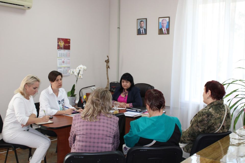 Личный прием граждан провела заместитель главы администрации городского округа Горловка Светлана Кудинова Личный прием граждан провела заместитель главы администрации городского округа Горловка Светлана Кудинова