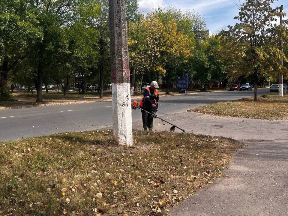 МУП «Простор» ежедневно выполняет все необходимые работы по содержанию городских улиц МУП «Простор» ежедневно выполняет все необходимые работы по содержанию городских улиц