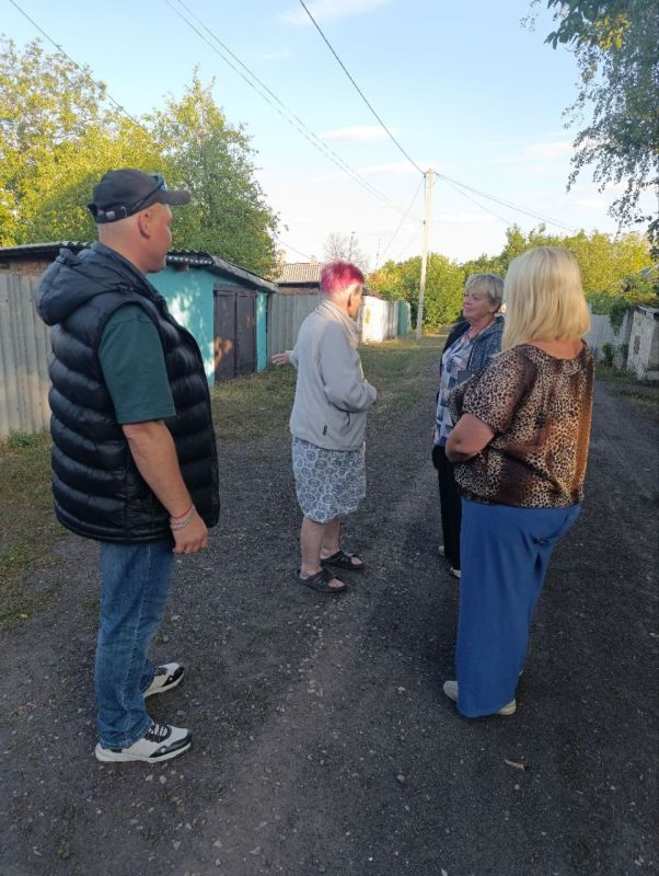 Иван Приходько: В поселке, расположенном в Калининском районе Горловки, сегодня прошла плановая инспекция, направленная на контроль использования воды частными потребителями Иван Приходько: В поселке, расположенном в Калининском районе Горловки, сегодня прошла плановая инспекция, направленная на контроль использования воды частными потребителями