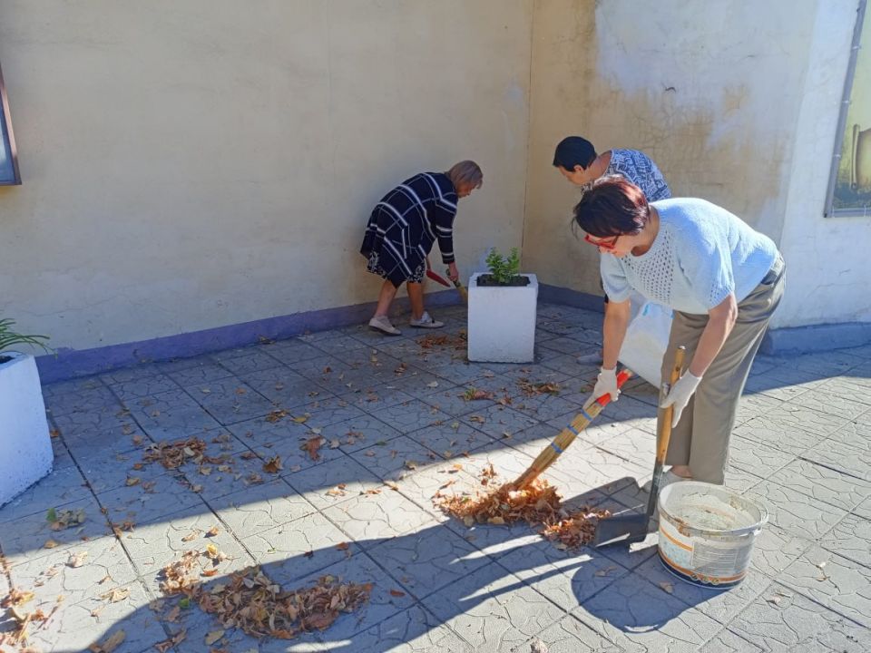 Иван Приходько: Партийцы Единой России Центрально-Городского района Горловки поддерживают проект «Городская среда» Иван Приходько: Партийцы Единой России Центрально-Городского района Горловки поддерживают проект «Городская среда»