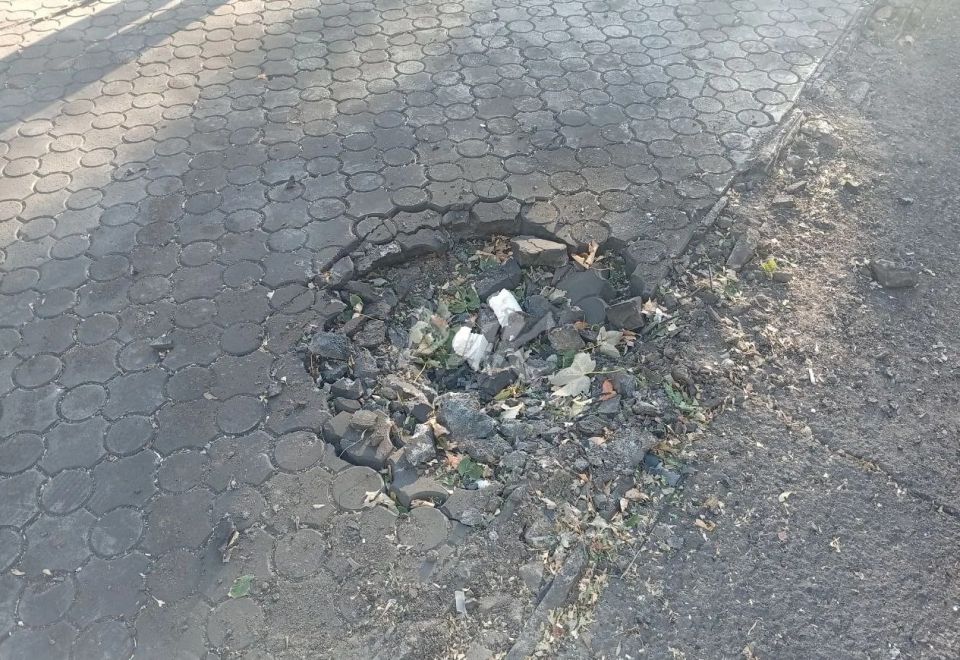 Иван Приходько: Последствия удара БПЛА ВФУ по центру Горловки ночью 10 сентября Иван Приходько: Последствия удара БПЛА ВФУ по центру Горловки ночью 10 сентября