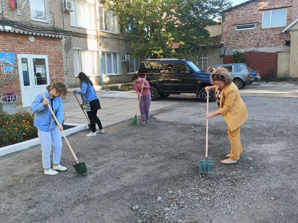Иван Приходько: Партийцы Единой России Центрально-Городского района Горловки поддерживают проект «Городская среда» Иван Приходько: Партийцы Единой России Центрально-Городского района Горловки поддерживают проект «Городская среда»