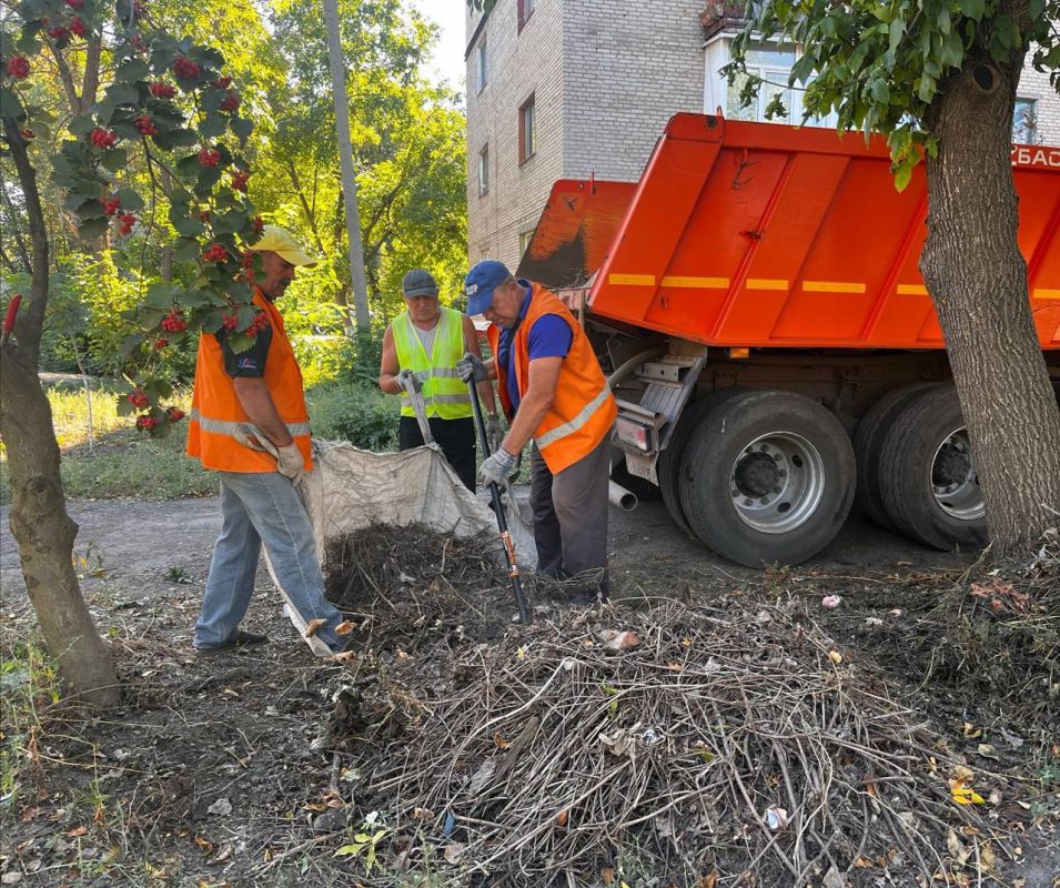 Роман Конев: МУНИЦИПАЛЬНОЕ УНИТАРНОЕ ПРЕДПРИЯТИЕ «ПРОСТОР» АДМИНИСТРАЦИИ ГОРОДСКОГО ОКРУГА ГОРЛОВКА ДОНЕЦКОЙ НАРОДНОЙ РЕСПУБЛИКИ Роман Конев: МУНИЦИПАЛЬНОЕ УНИТАРНОЕ ПРЕДПРИЯТИЕ «ПРОСТОР» АДМИНИСТРАЦИИ ГОРОДСКОГО ОКРУГА ГОРЛОВКА ДОНЕЦКОЙ НАРОДНОЙ РЕСПУБЛИКИ
