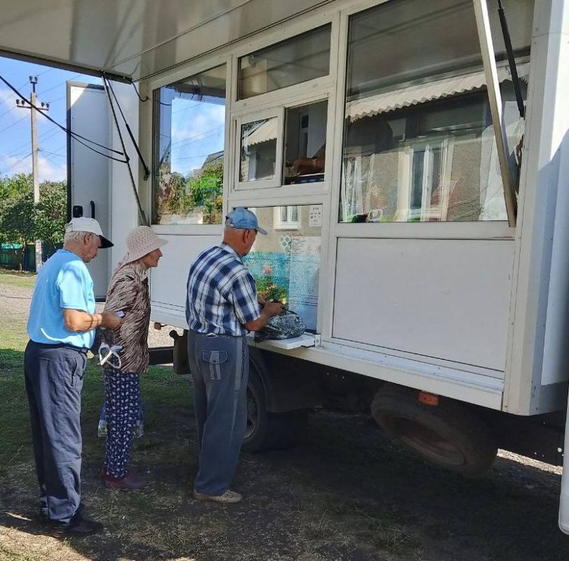 С 10 по 12 сентября 2025 года осуществлена выездная торговля с использованием автомагазинов в населенных пунктах городских округов Докучаевск, Горловка, Мариуполь, Харцызск на территории г С 10 по 12 сентября 2025 года осуществлена выездная торговля с использованием автомагазинов в населенных пунктах городских округов Докучаевск, Горловка, Мариуполь, Харцызск на территории г