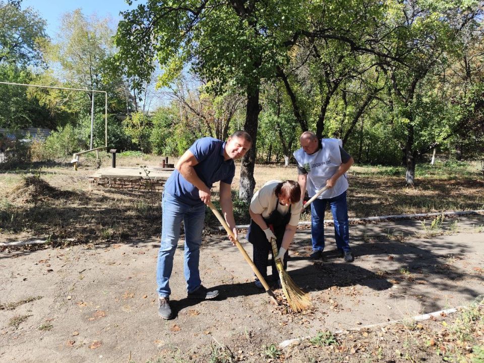 Участие сотрудников Минприроды ДНР во Всероссийском экологическом субботнике "Зелёная Россия" продолжается Участие сотрудников Минприроды ДНР во Всероссийском экологическом субботнике "Зелёная Россия" продолжается