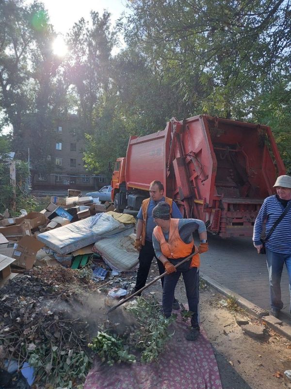Технику из Кузбасса задействуют в благоустройстве Горловки Технику из Кузбасса задействуют в благоустройстве Горловки