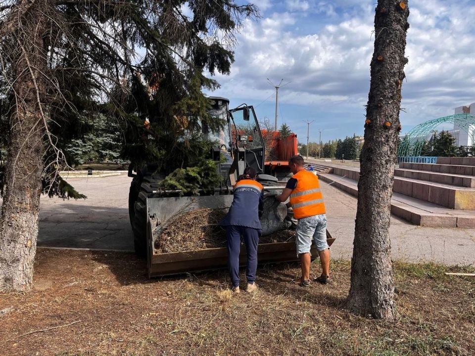 Технику из Кузбасса задействуют в благоустройстве Горловки