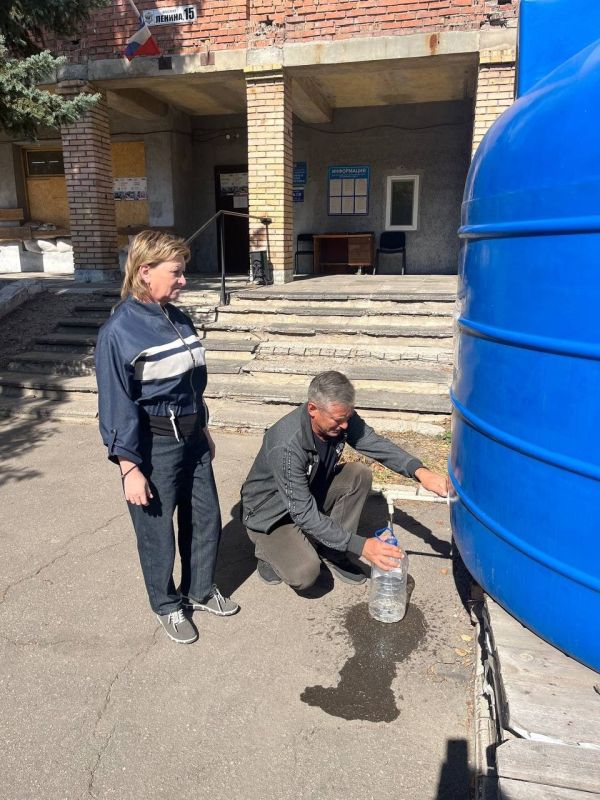 Роман Конев: 16 сентября 2025 года во исполнение поручения Главы Донецкой Народной Республики, депутаты Горловского городского совета Донецкой Народной Республики Светлана Евсеенко, Елена Кузьмина, Нелля Якуненко, Даниил... Роман Конев: 16 сентября 2025 года во исполнение поручения Главы Донецкой Народной Республики, депутаты Горловского городского совета Донецкой Народной Республики Светлана Евсеенко, Елена Кузьмина, Нелля Якуненко, Даниил...