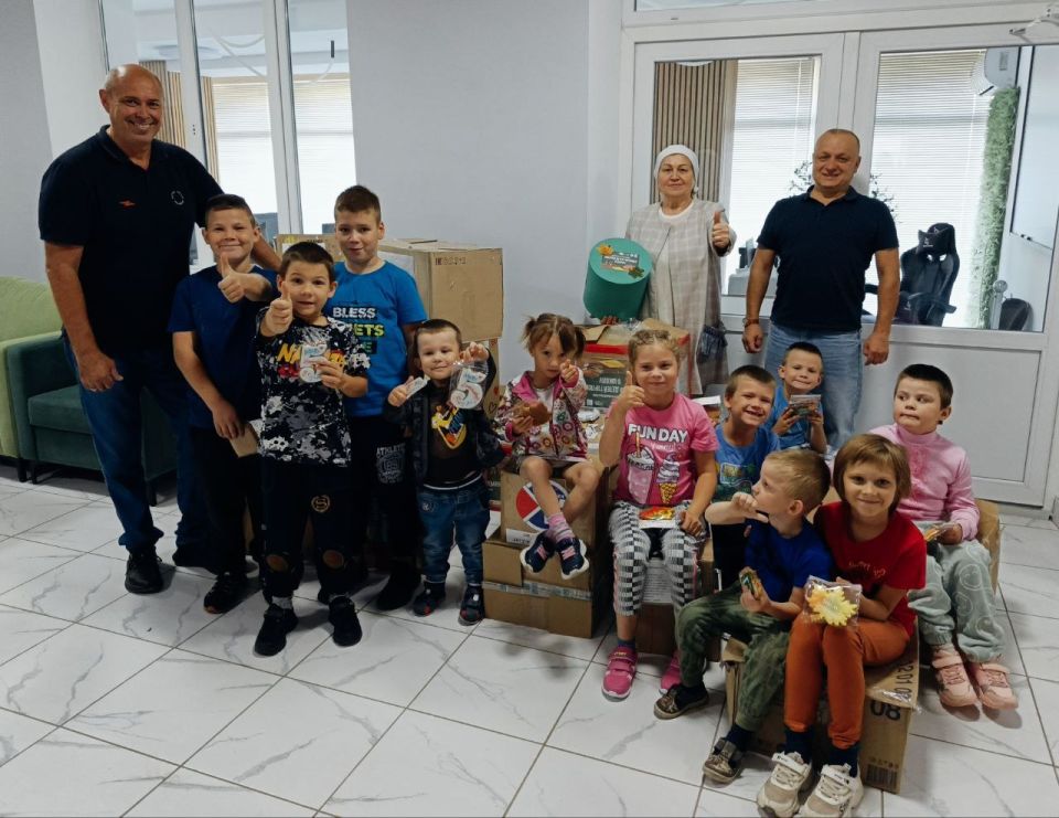 Гуманитарная помощь из Кузбасса доставлена в детские центры Горловки! Гуманитарная помощь из Кузбасса доставлена в детские центры Горловки!