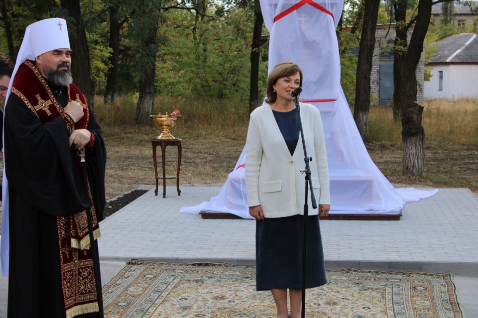 ���� ���������: �������, 19 ��������, �� ���������� ��������� �������� � 2 ������ �������� ���������� �������� ���������-����� ��������� ����, ������������ ���������