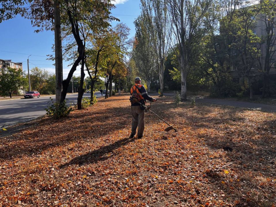 МУП «Простор» ежедневно выполняет все необходимые работы по содержанию городских улиц МУП «Простор» ежедневно выполняет все необходимые работы по содержанию городских улиц
