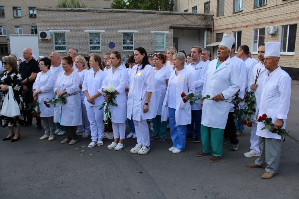 ���� ���������: �������, 19 ��������, �� ���������� ��������� �������� � 2 ������ �������� ���������� �������� ���������-����� ��������� ����, ������������ ���������