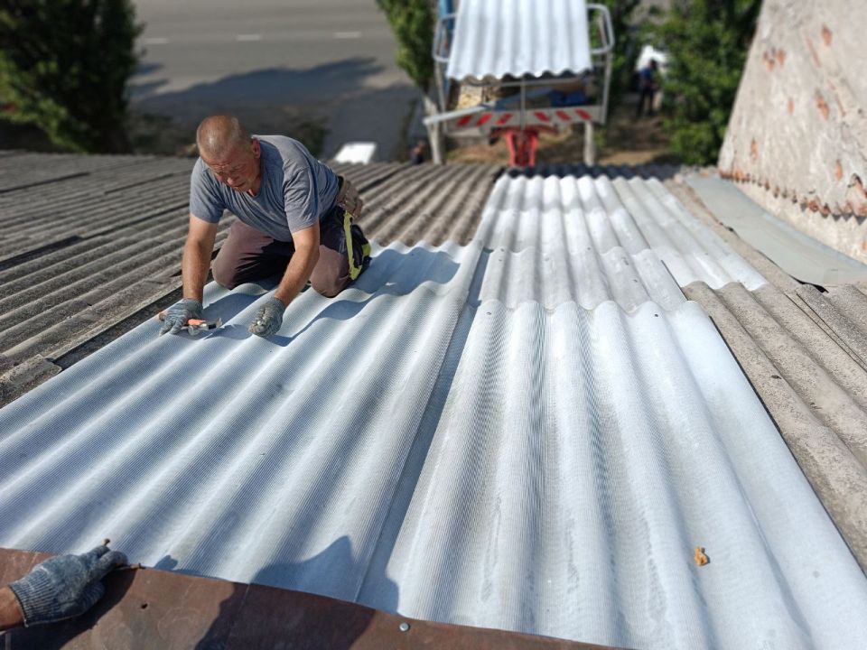 Иван Приходько: Уважаемые друзья! Как и было анонсировано в ходе прямого эфира, представляю вам еженедельный отчет о деятельности муниципального унитарного предприятия «Управляющая компания города Горловка» Иван Приходько: Уважаемые друзья! Как и было анонсировано в ходе прямого эфира, представляю вам еженедельный отчет о деятельности муниципального унитарного предприятия «Управляющая компания города Горловка»