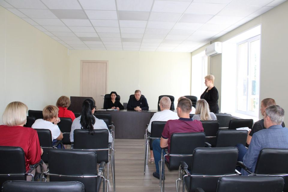 Иван Приходько: В Горловке провели совещание по реализации партийных проектов Единой России Иван Приходько: В Горловке провели совещание по реализации партийных проектов Единой России