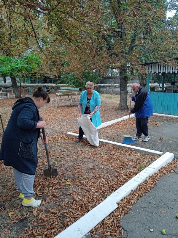 В Центрально-Городском районе Горловки продолжается масштабный партийный проект Единой России «Городская среда» В Центрально-Городском районе Горловки продолжается масштабный партийный проект Единой России «Городская среда»