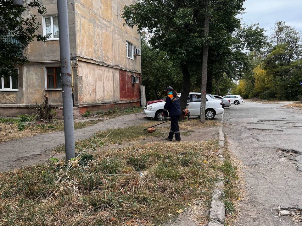 МУП «Простор» ежедневно выполняет все необходимые работы по содержанию городских улиц МУП «Простор» ежедневно выполняет все необходимые работы по содержанию городских улиц