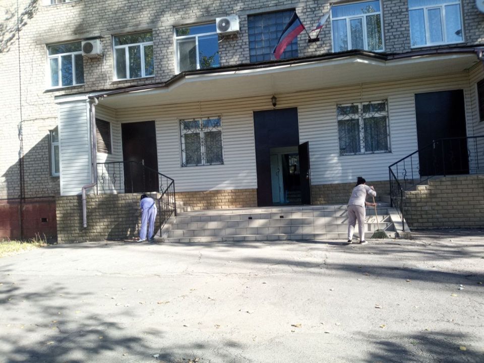 Роман Конев: В Центрально-Городском районе Горловки продолжается масштабный партийный проект Единой России «Городская среда» Роман Конев: В Центрально-Городском районе Горловки продолжается масштабный партийный проект Единой России «Городская среда»