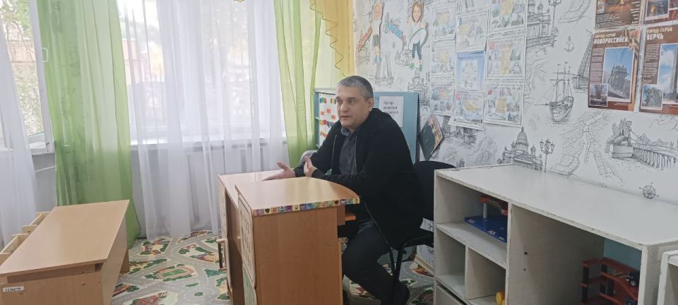  :   . 30  2025          -  ,           ...