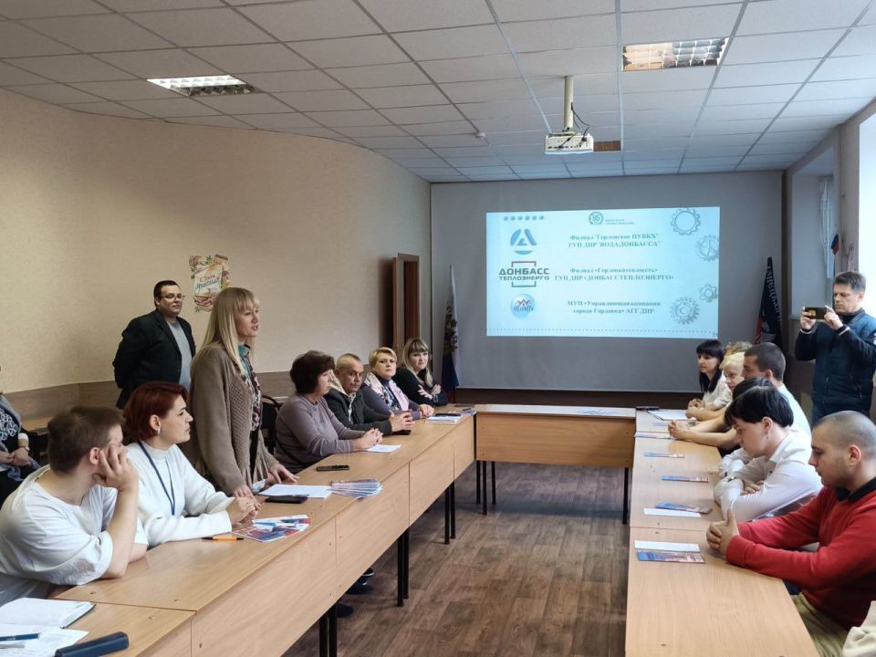 БУДУЩЕЕ ЗА РАБОЧИМИ ПРОФЕССИЯМИ! БУДУЩЕЕ ЗА РАБОЧИМИ ПРОФЕССИЯМИ!