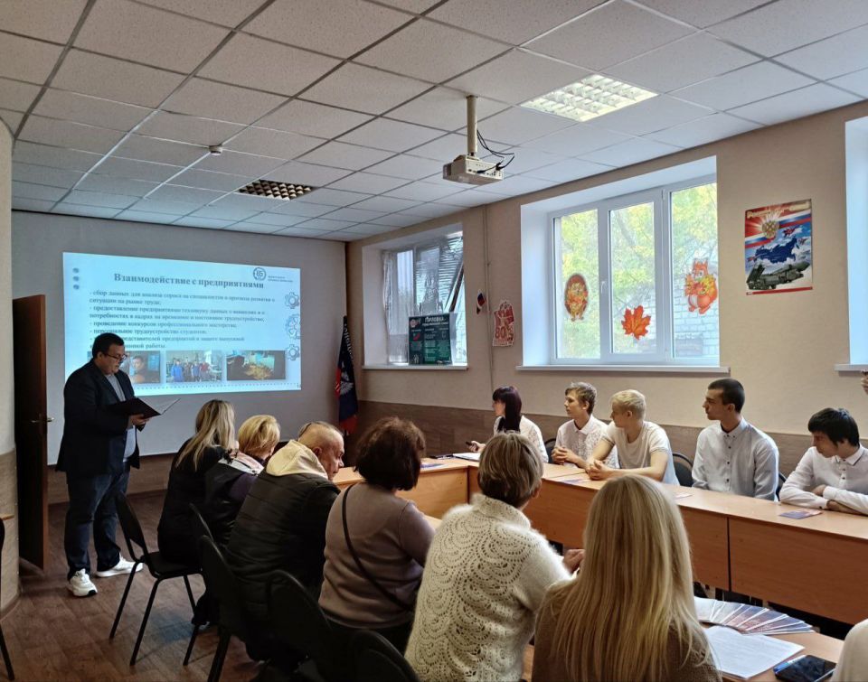 БУДУЩЕЕ ЗА РАБОЧИМИ ПРОФЕССИЯМИ!