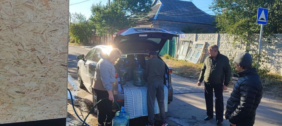 Сергей Скиданов: Сегодня в рамках выполнения поручения Главы республики Д.В. Пушилина об " Обеспечении постоянного контроля за выполнением графика подвоза воды для населения и наличие воды в ёмкостях" проверил выполнение...