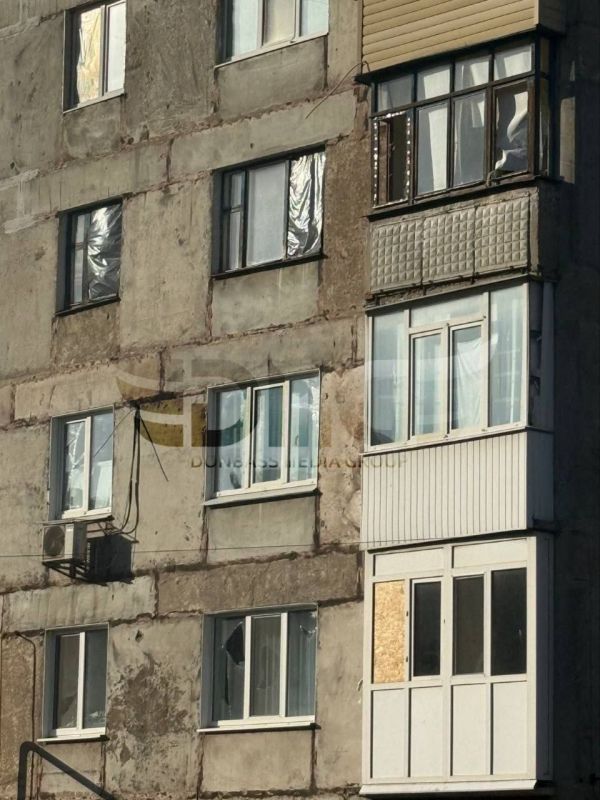 Грэм Филлипс: Ещё последствия ночной атаки БПЛА в Горловке Грэм Филлипс: Ещё последствия ночной атаки БПЛА в Горловке