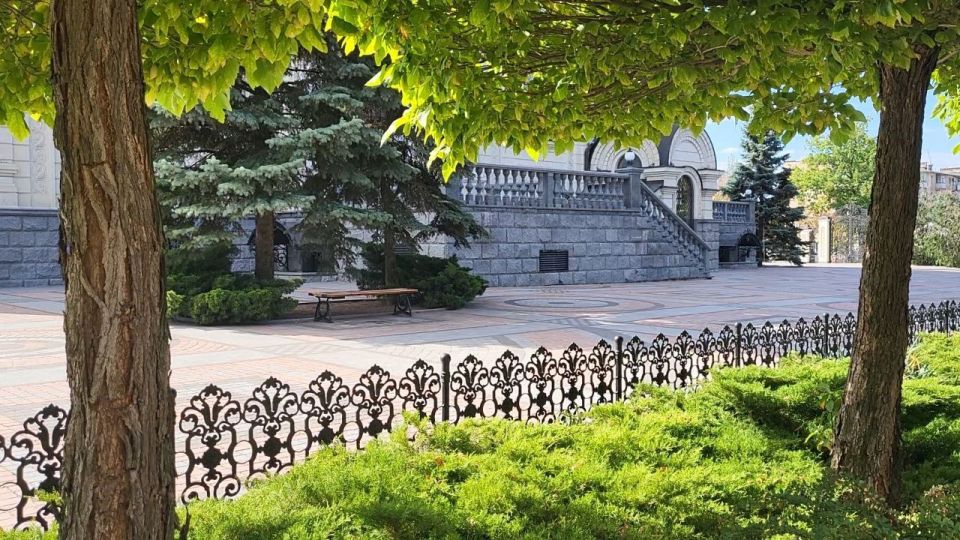 Сердце многострадальной Горловки - Богоявленский кафедральный собор