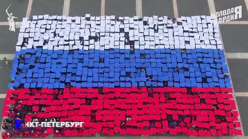 С Днем рождения, Владимир Владимирович! С Днем рождения, наш Президент! #ПоздравляемОтДонбассаДоКамчатки