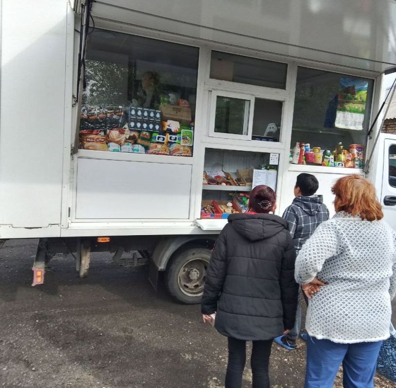 С 4 по 7 октября 2025 года осуществлена выездная торговля с использованием автомагазинов в населенных пунктах городских округов Донецк, Докучаевск, Горловка, Мариуполь, на территории г