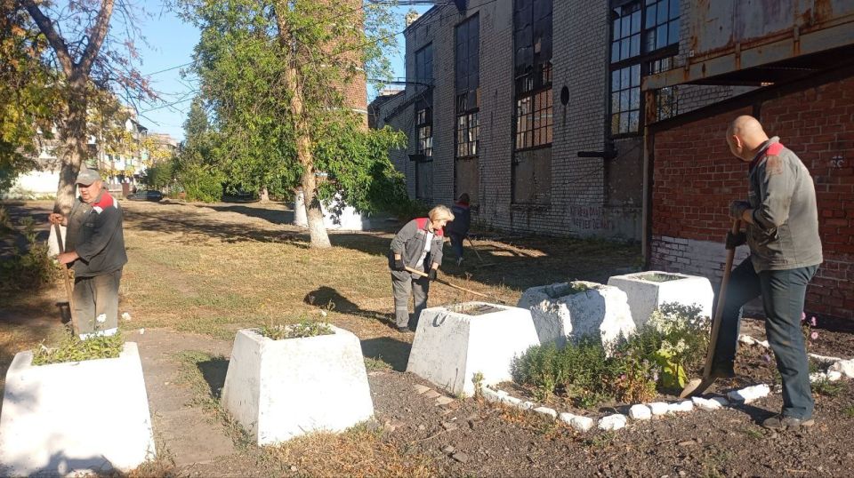 Иван Приходько: Партийцы Единой России Центрально-Городского района Горловки поддерживают проект «Городская среда» Иван Приходько: Партийцы Единой России Центрально-Городского района Горловки поддерживают проект «Городская среда»