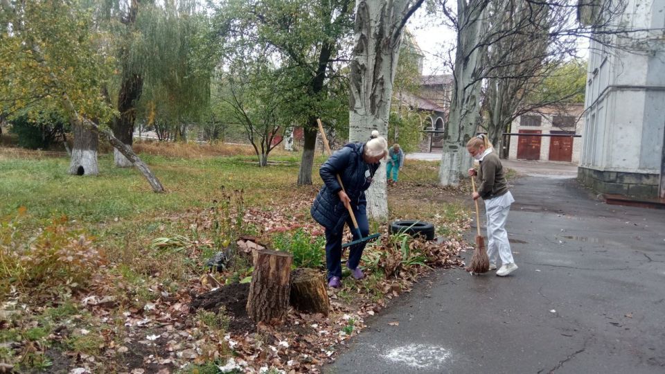 Иван Приходько: Партийцы Единой России Центрально-Городского района Горловки поддерживают проект «Городская среда» Иван Приходько: Партийцы Единой России Центрально-Городского района Горловки поддерживают проект «Городская среда»