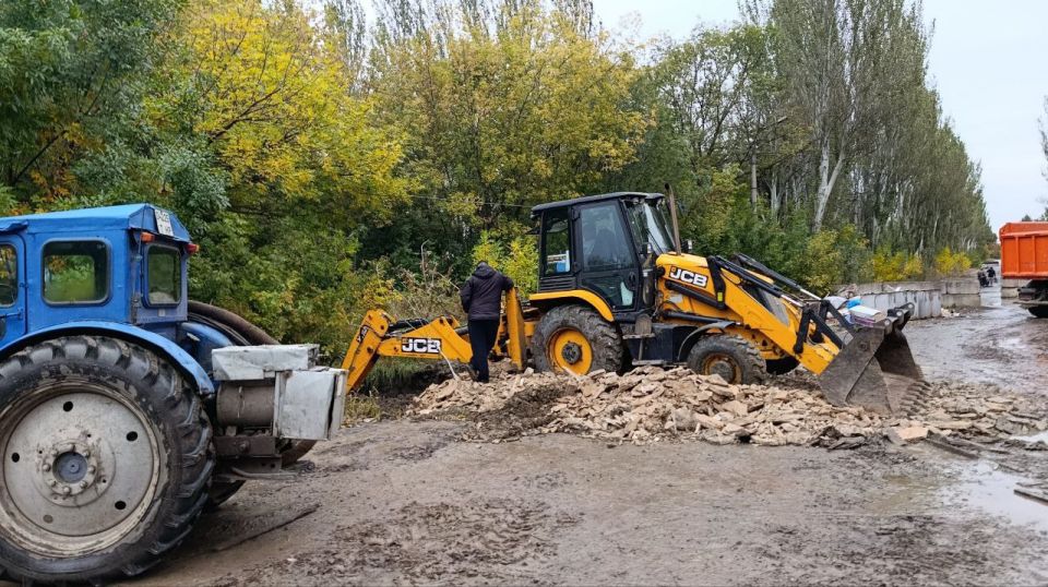Иван Приходько: Объединённые ресурсы компании «Вода Донбасса» и специалистов из Кузбасса направлены на поддержание непрерывной подачи воды в Горловке Иван Приходько: Объединённые ресурсы компании «Вода Донбасса» и специалистов из Кузбасса направлены на поддержание непрерывной подачи воды в Горловке