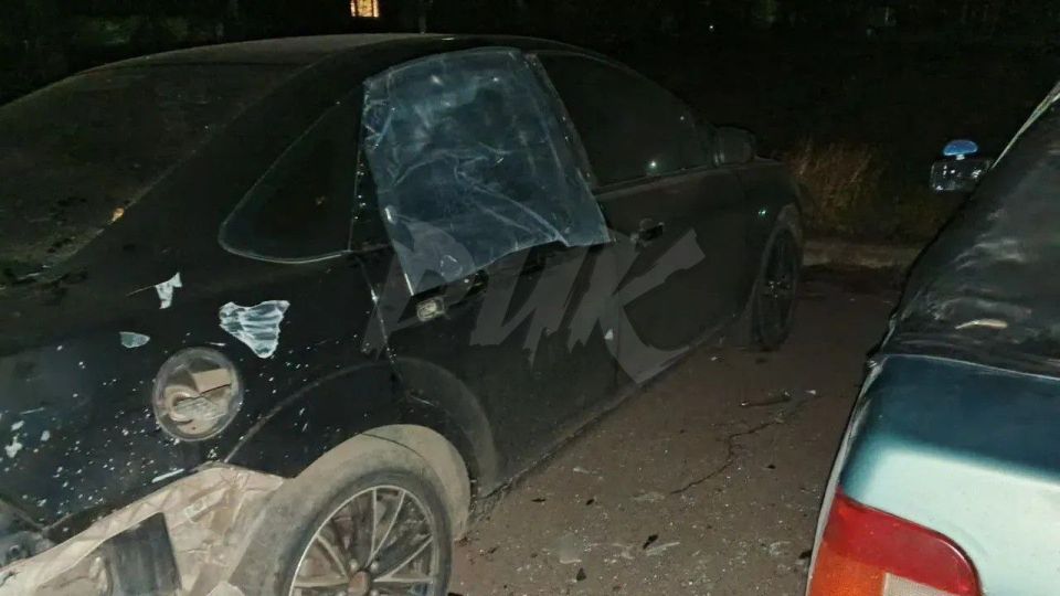 Кадры последствий удара украинского дрона по жилому массиву «Комсомолец» в Никитовском районе Горловки опубликовал в Telegram мэр города Иван Приходько Кадры последствий удара украинского дрона по жилому массиву «Комсомолец» в Никитовском районе Горловки опубликовал в Telegram мэр города Иван Приходько