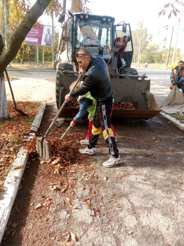 МУП «Простор» ежедневно выполняет все необходимые работы по содержанию городских улиц МУП «Простор» ежедневно выполняет все необходимые работы по содержанию городских улиц