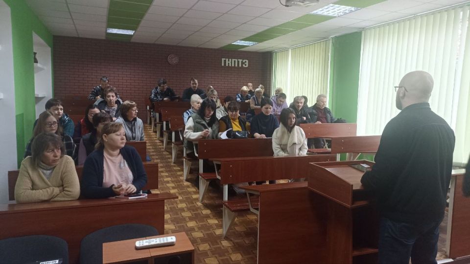 Иван Приходько: В Центрально-Городском районе Горловки прошли встречи с трудовыми коллективами Иван Приходько: В Центрально-Городском районе Горловки прошли встречи с трудовыми коллективами