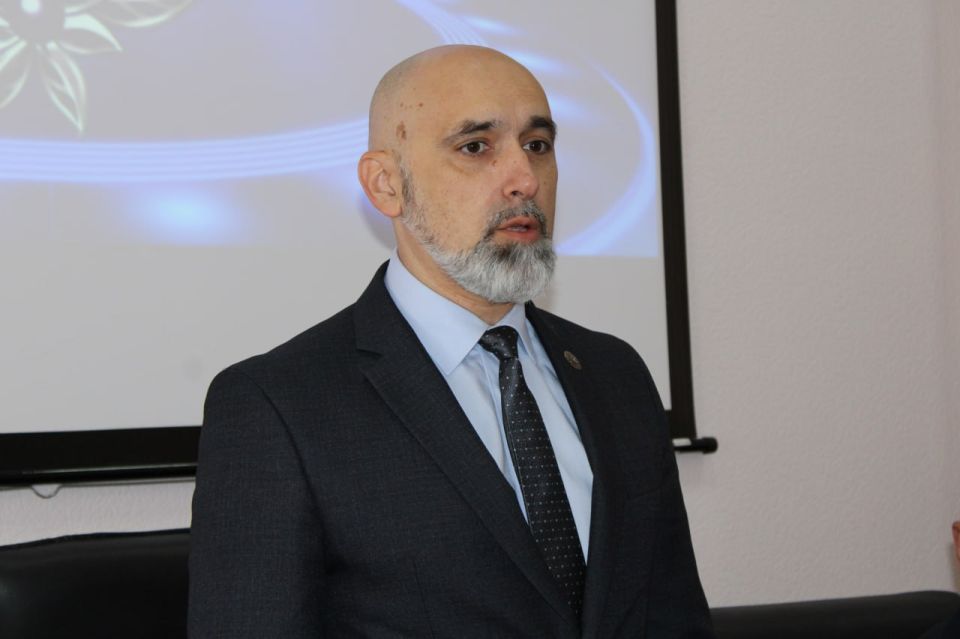 ���� ���������: � ������������-�������� ��������� ������ ���������� ���������� ���������� � �������������� � ��� ���ӻ